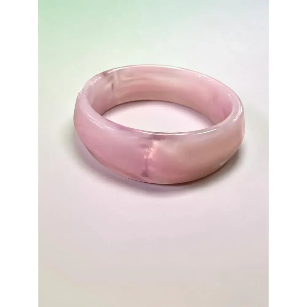 Vintage Made in Italy Pink Marbled Lucite Bangle Bracelet Mod Chunky 10